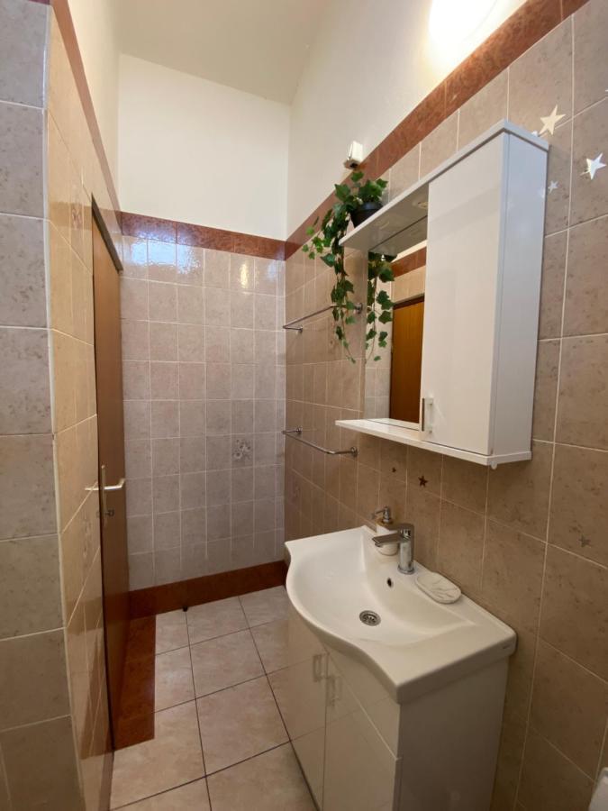 Apartments Natasa Punat Extérieur photo